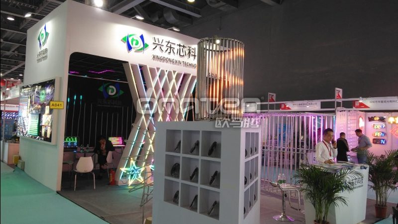 婚礼庆典策划加盟代理费用通常由以下几部分构成：